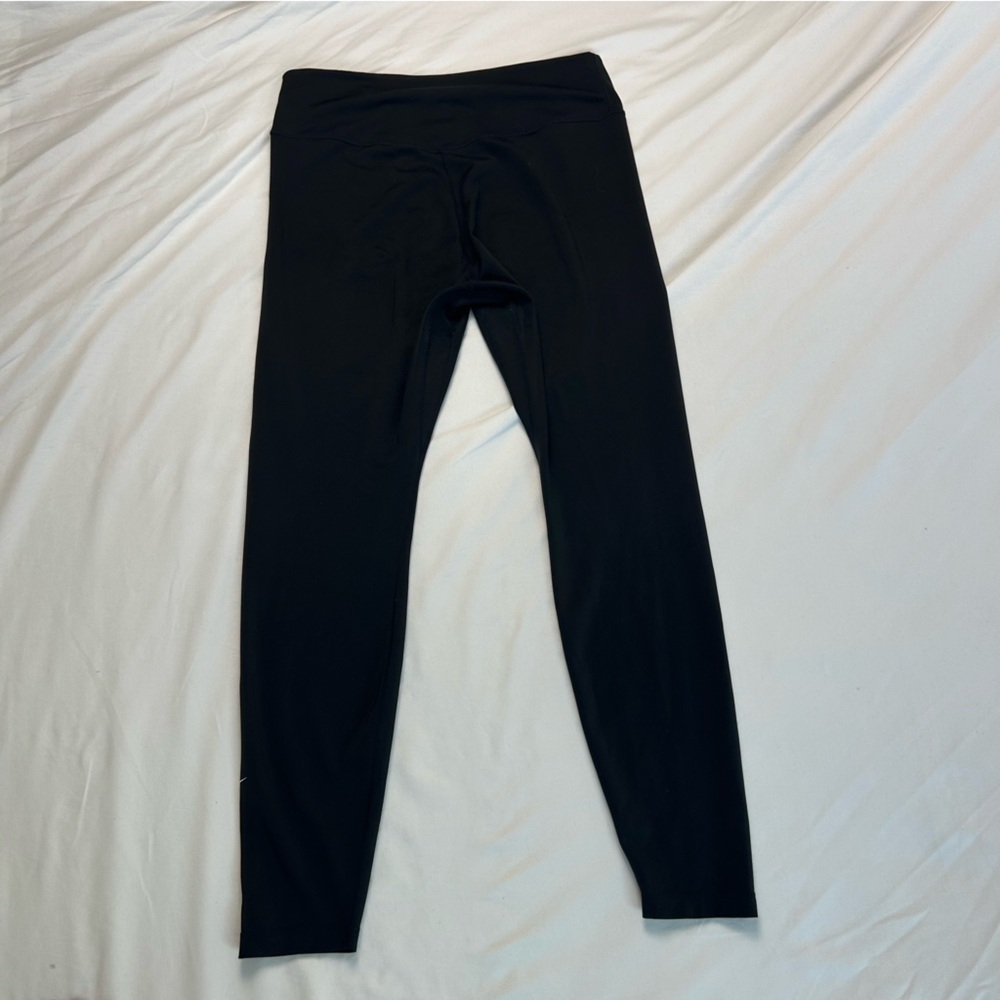 Nike Dri-FIT Black Leggings - Picture 6 of 8